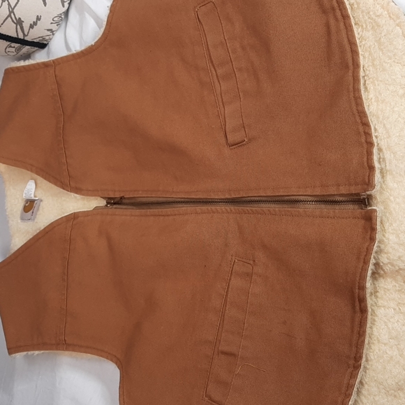 Carhartt vest - Picture 6 of 8